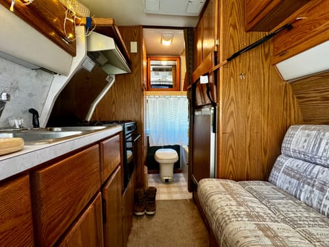 Bniner | Airstream B190 | Off-Grid Adventure Ready Drivable vehicle in Burien