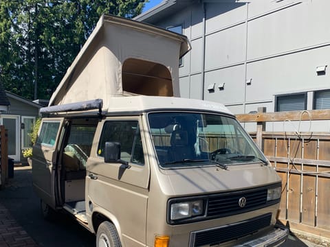 1986 VW Westfalia “Izzy” 