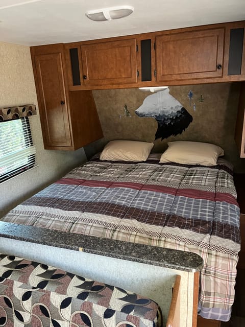 2013 Heartland Pioneer 25BH Towable trailer in Pinetop-Lakeside