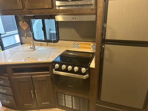 33’ private bunkhouse style camper Towable trailer in Centerville