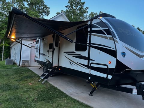 2021 Keystone Outback Ultralight 291ubh. Local Delivery Towable trailer in Kannapolis