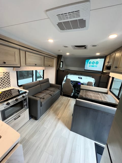 2025 Forest River Sunseeker 3250   (11B) Vehículo funcional in Milwaukie