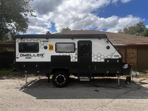 Off-Road obi Campers Dweller 15 Drivable vehicle in Leander