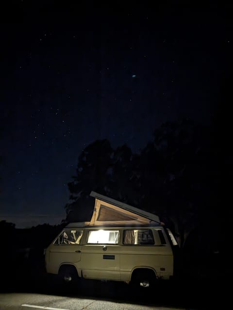 VW Vanagon Westfalia Campervan Reisemobil in Lomita