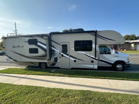 Four winds bunkhouse Drivable vehicle in Huntington Beach