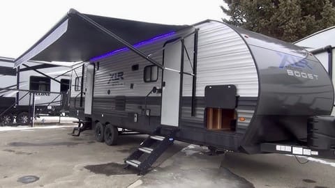 Action Camping, Toy Hauler Trailer rebocável in Woodbury