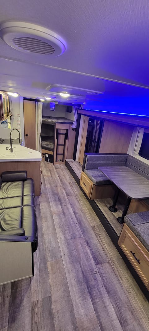 Grey Wolf 26BRB (DELIVERY ONLY) Towable trailer in Jefferson County