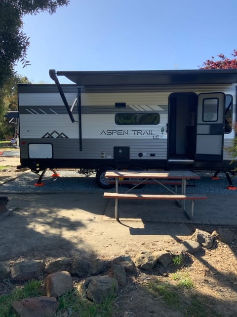 2024 Dutchman Aspen Trail LE Towable trailer in Merced