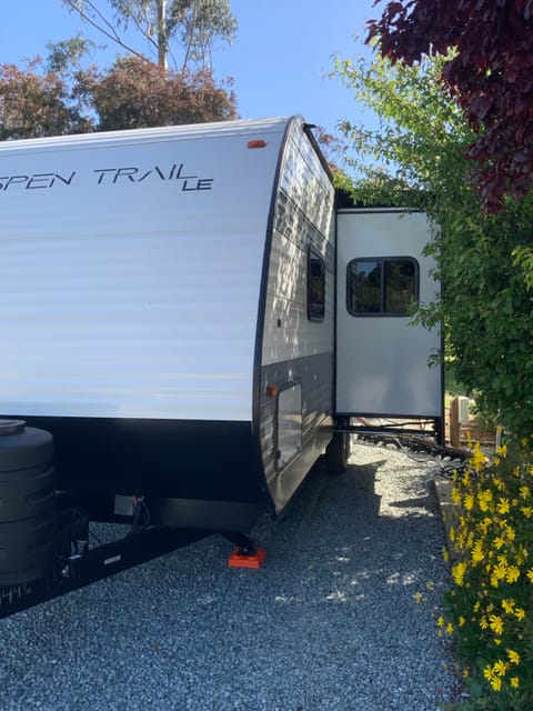 2024 Dutchman Aspen Trail LE Towable trailer in Merced