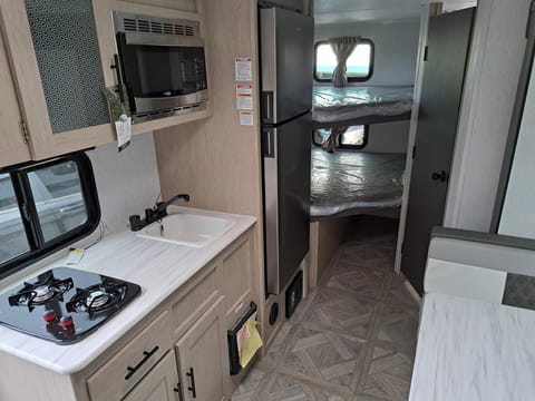 Enjoy the Outdoors with 2024 Salem FSX 23ft Towable trailer in Salem