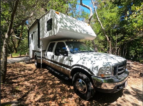 Lance Legend & F350 Expeditions Drivable vehicle in Union City