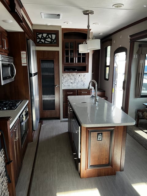 2017 Keystone RV Alpine Reboque rebocável in Hanford