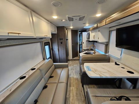 2025 Thor Motor Coach Chateau 31EV Drivable vehicle in Rockwall