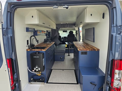 De Van XL - Most Open, Spacious Build out there! 2022 Promaster 3500 Campervan in Summerlin