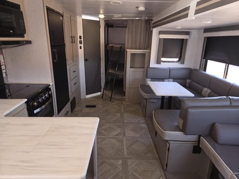 2023 Forest River Wildwood (The Suite Escape) Towable trailer in Barstow