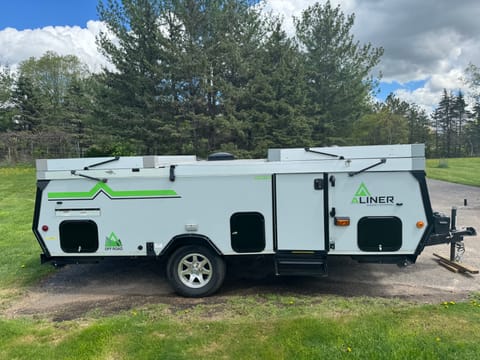 Hard sided, light weight, Pop-up camper. Towable trailer in Abbott Loop