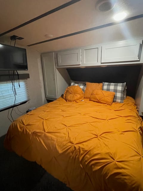 Keystone bullet Ultra Light Travel Trailer Towable trailer in Rocklin