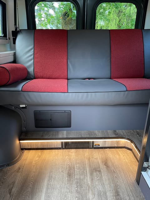 Winnebago comfort and quality Drivable vehicle in Port Coquitlam