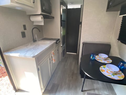 J&D's Cozy Camper! Towable trailer in Temecula