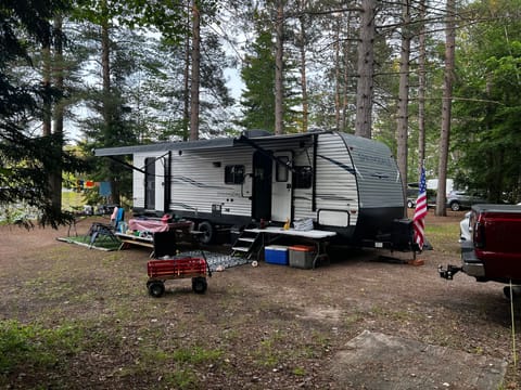 Springdale Special (DELIVERY ONLY) Towable trailer in Queensbury