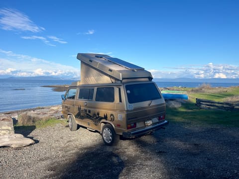 Classic 1985 VW Westfalia “Goldie” 