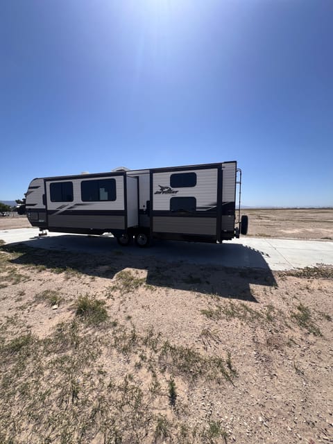 Mammoth RV Towable trailer in Lancaster