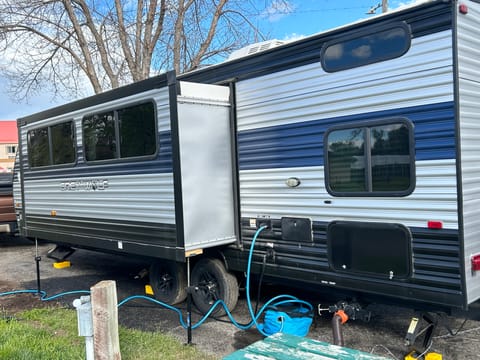 2022 Fully Loaded Cherokee Grey Wolf 26DBH-L Towable trailer in Livingston