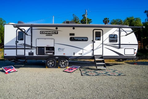 "Charles", The Travel Trailer fit for a King! Towable trailer in Murrieta