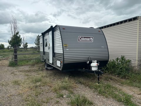 2024 Coleman Lantern 17B Towable trailer in Idaho Falls