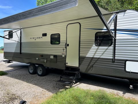 Prime Time Fun w/Bunks & Queen Master! Towable trailer in Pioneer Village