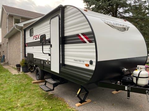 22ft light weight Forest River travel trailer Ziehbarer Anhänger in Aurora