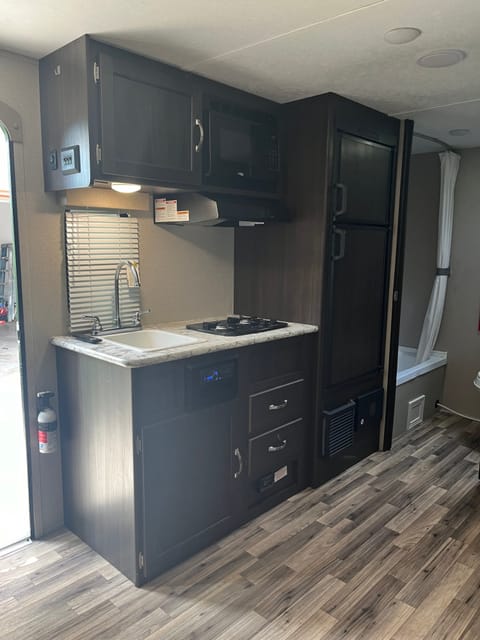 2019 Keystone Springdale Towable trailer in Hurst