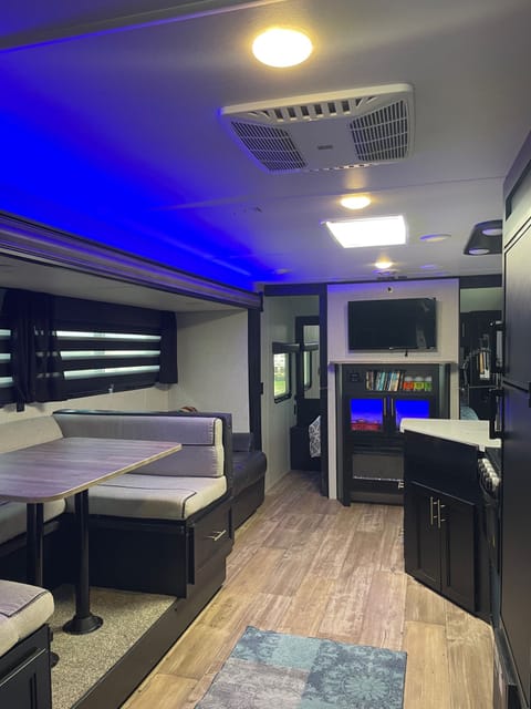 Glamping with the Family Towable trailer in San Antonio