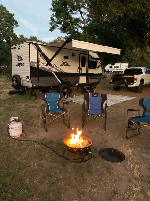 *Brand New* 2024 Jayco Jay Flight Family Friendly Camper Rimorchio trainabile in Santee