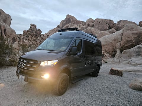 2023 Thor Sanctuary 19P 4x4 Sprinter Based Luxury Adventure Van Campervan in Oakland