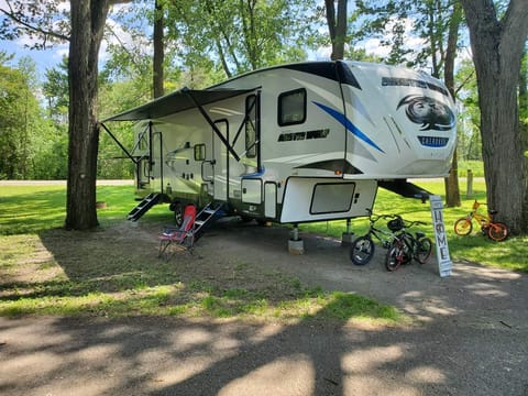 The "Taj Mahal" RV (Delivery-only) Towable trailer in New Holstein