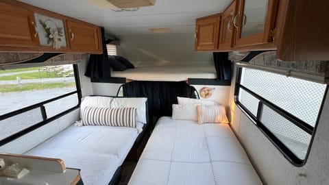 Class C Motorhome Slumber Queen 29’ Vehículo funcional in Langley