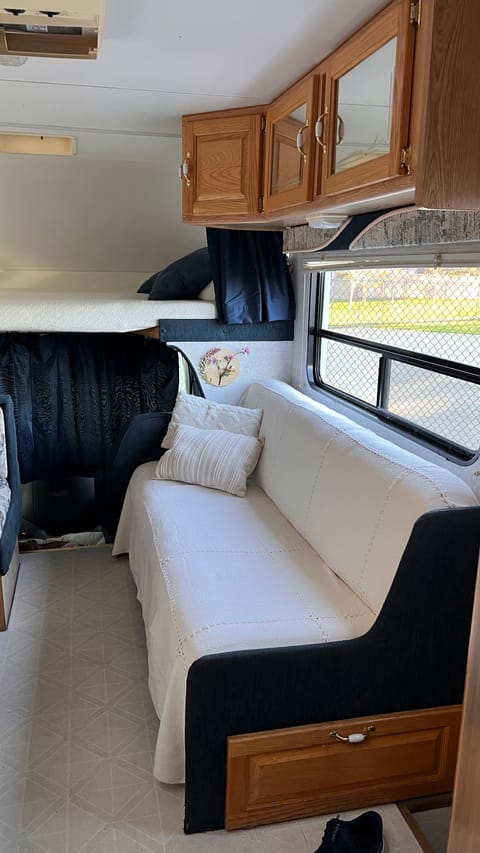 Class C Motorhome Slumber Queen 29’ Vehículo funcional in Langley