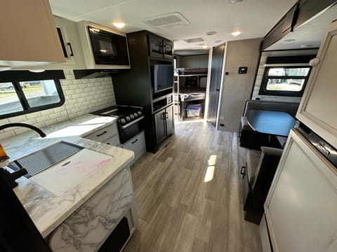 Low Country Camper Towable trailer in Richmond Hill