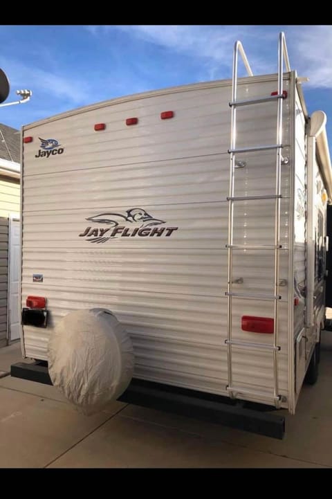 29FT JAYCO JAY FLIGHT Towable trailer in West Jordan