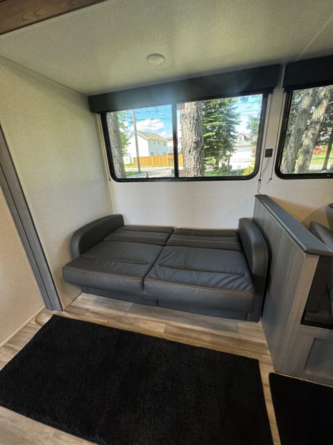 Brand New Trailer! Sleeps 10 Towable trailer in Hayden