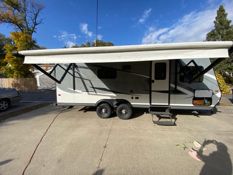 Lightweight 24’ Jayco Feather - Sleeps 7, Family Ready! Towable trailer in Moorhead