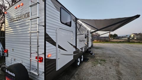 Rv Rentals Way of Life's Meet the Wildwoods. Forest River Family Special Towable trailer in Hemet