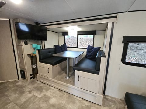 2022 Apex Nano 208BHS Towable trailer in Woodstock