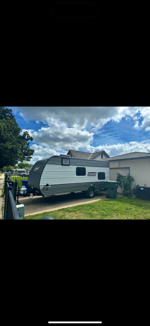 Emily howell Towable trailer in Fresno