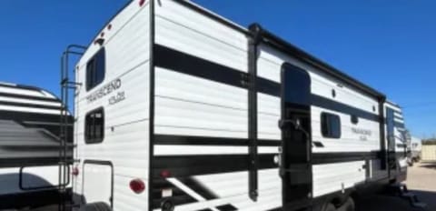 Adventure Awaits: Cozy Family RV Getaway Towable trailer in Edinburg