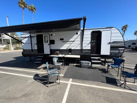 TURNKEY READY!! Just needs family, food & drinks!! Towable trailer in Bellflower