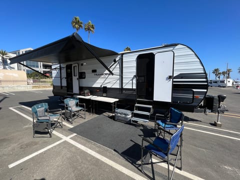 TURNKEY READY!! Just needs family, food & drinks!! Towable trailer in Bellflower