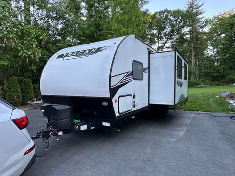 Passport for Adventure !! Towable trailer in Clifton Park