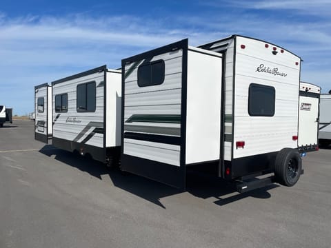 BRAND NEW!! 2024 Heartland Eddie Bauer 34bsbh Remorque tractable in Nixa